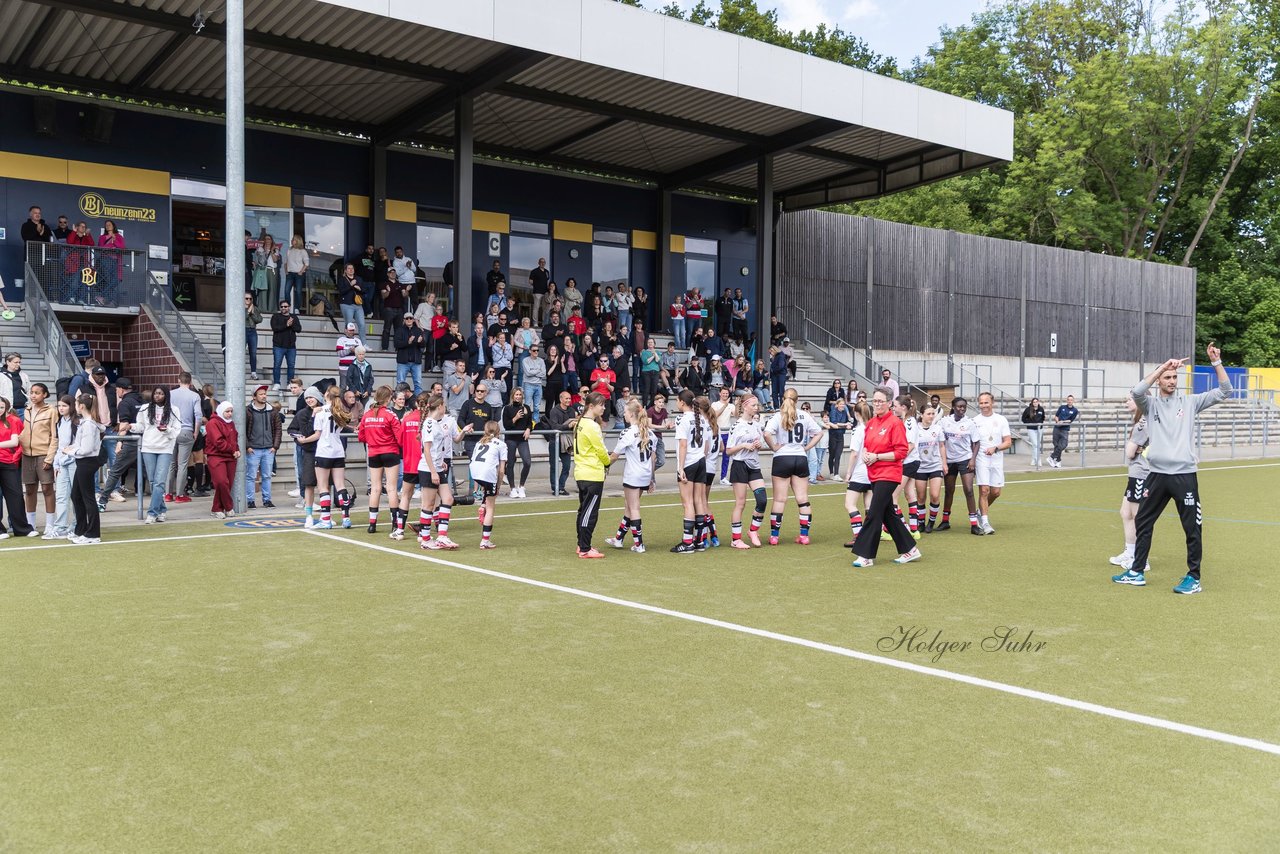 Bild 198 - wCJ Ballfreunde Pokal Finale  Altona 93 - Eimsbuetteler TV : Ergebnis: 0:2